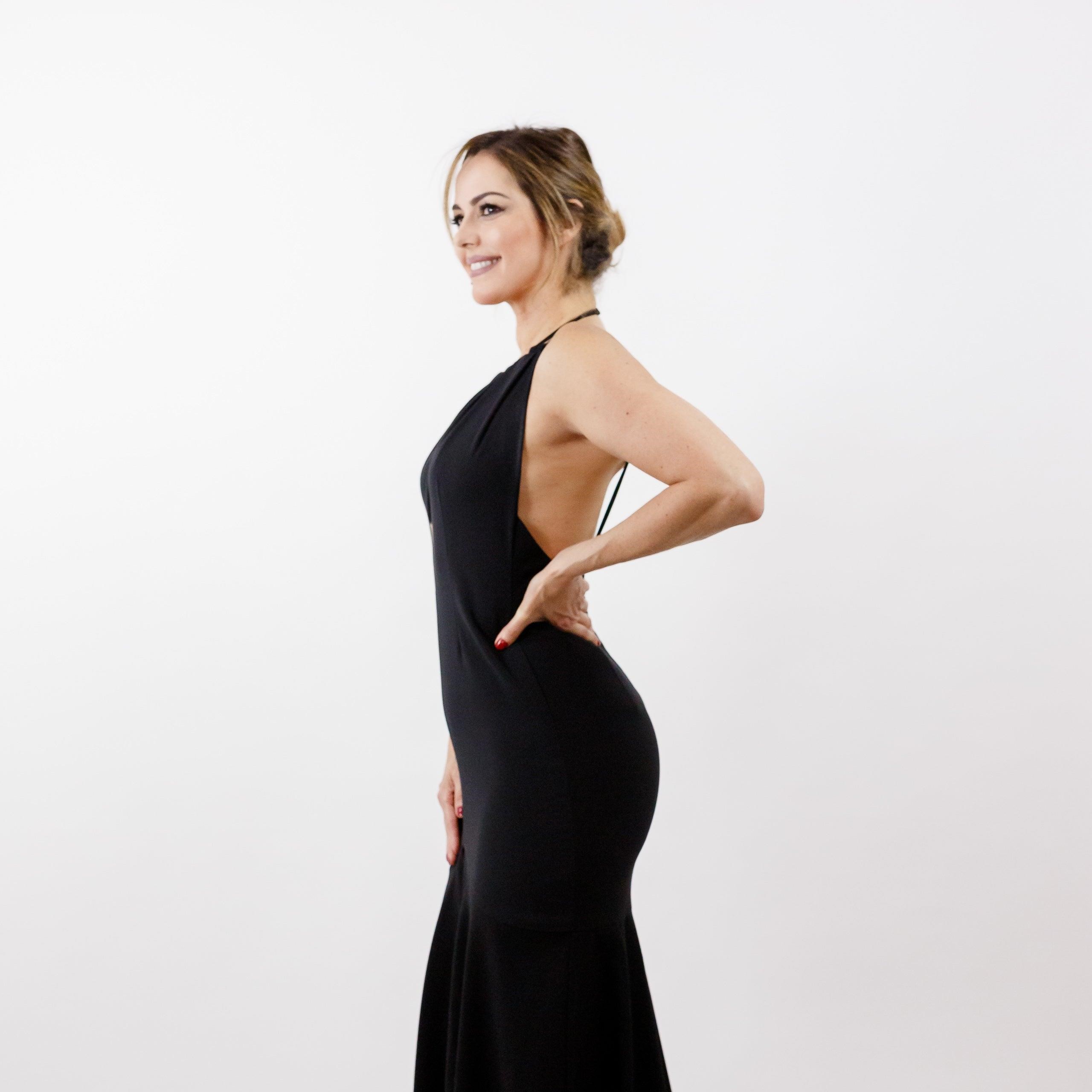 Vestido Longo com Decote e Fenda