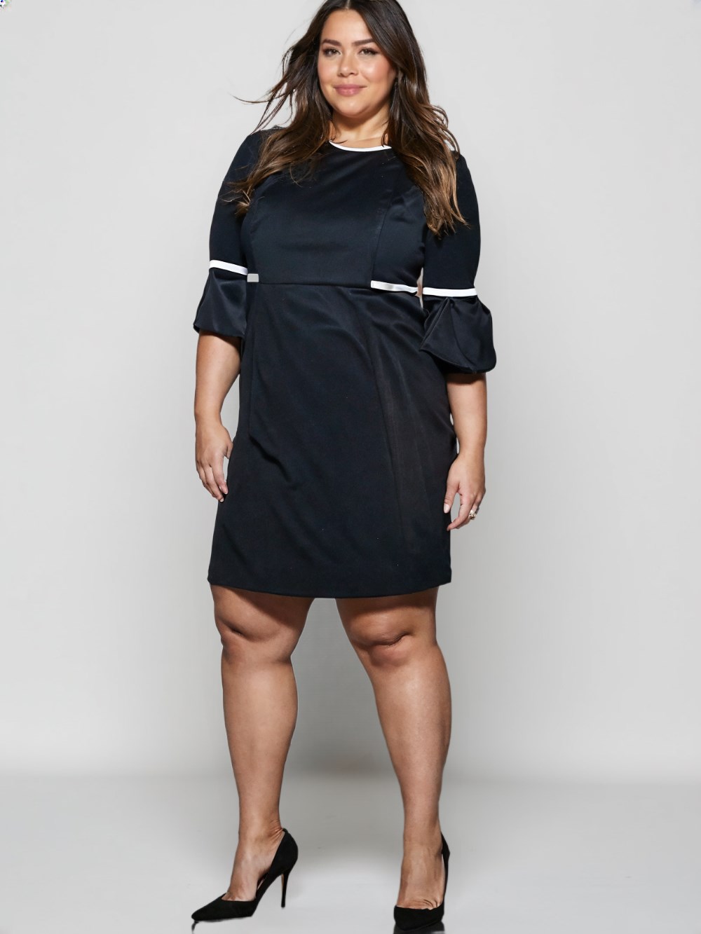 Vestido Business Calvin Klein Preto e branco, midi clássico com manga , tamanho 44/46 